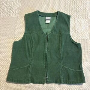 Vintage Green corduroy vest with pockets